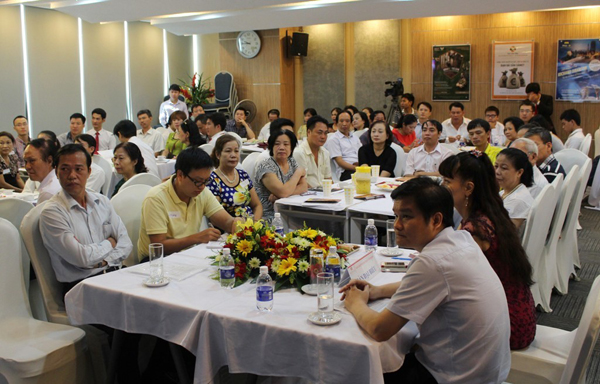 Bà Lê Thị Lan Anh- Giám đốc Sàn giao dịch BĐS MIINH chia sẻ tại phiên giao dịch